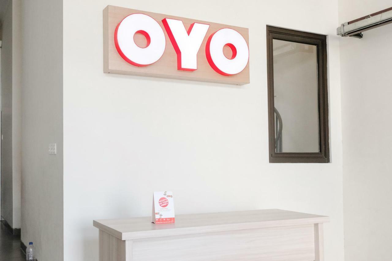 Oyo 1110 Ijen Butik House Hotell Malang Exteriör bild
